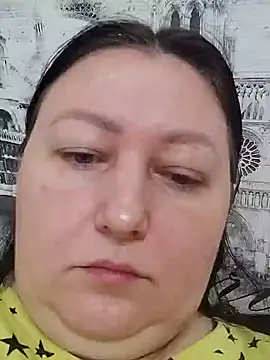 Snapshot of Rini333 chatting on October 22, 2025, 11:31 am Rini333 online show from October 22, 2025, 11:31 am