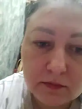 Snapshot of Rini333 chatting on February 27, 2025, 3:18 am Rini333 online show from February 27, 2025, 3:18 am