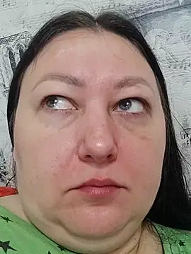 Snapshot of Rini333 chatting on October 16, 2025, 11:07 am Rini333 online show from October 16, 2025, 11:07 am