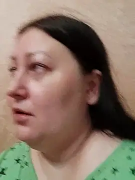 Snapshot of Rini333 chatting on October 25, 2025, 5:02 pm Rini333 online show from October 25, 2025, 5:02 pm