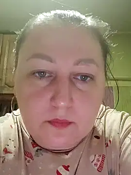 Snapshot of Rini333 chatting on December 14, 2025, 9:31 pm Rini333 online show from December 14, 2025, 9:31 pm