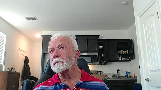 Snapshot of rockpoint69 chatting on February 15, 2026, 11:03 pm rockpoint69 online show from February 15, 2026, 11:03 pm