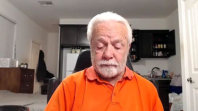 Snapshot of rockpoint69 chatting on April 12, 2026, 6:27 am rockpoint69 online show from April 12, 2026, 6:27 am