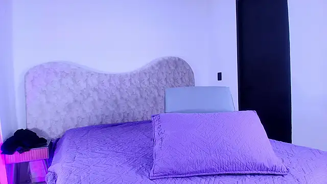 shelsyloreds online show from January 7, 2026, 11:59 am