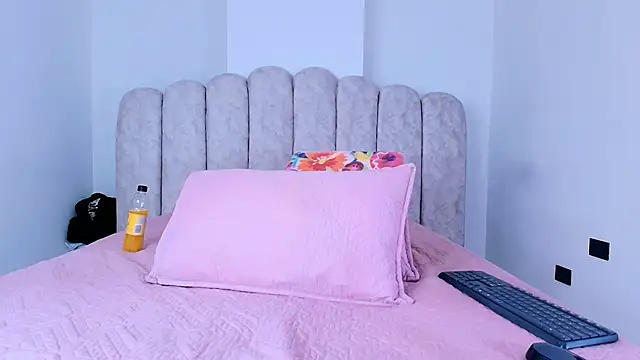 shelsyloreds online show from February 3, 2026, 3:04 am