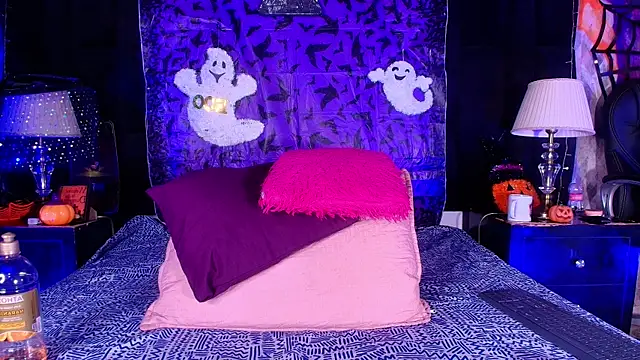 shelsyloreds online show from October 14, 2025, 11:55 am