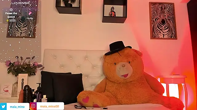 Snapshot of Sharon_smiith chatting on October 2, 2025, 1:09 am Sharon smiith online show from October 2, 2025, 1:09 am