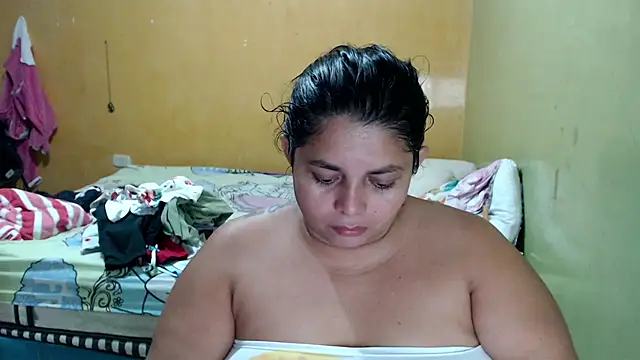 Snapshot of yulieth_bbw chatting on July 9, 2026, 1:06 am yulieth bbw online show from July 9, 2026, 1:06 am