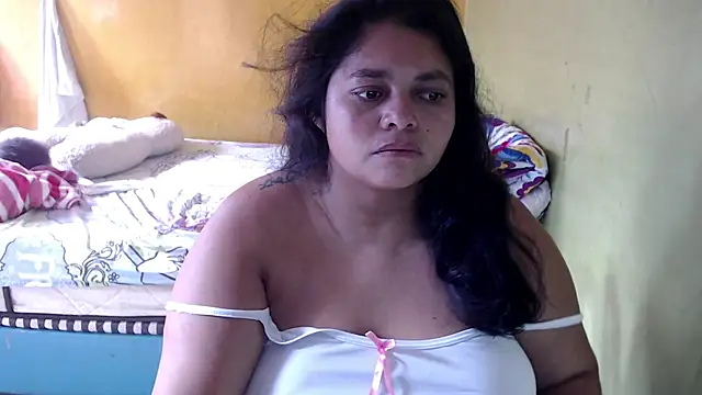 Snapshot of yulieth_bbw chatting on July 18, 2026, 1:09 pm yulieth bbw online show from July 18, 2026, 1:09 pm