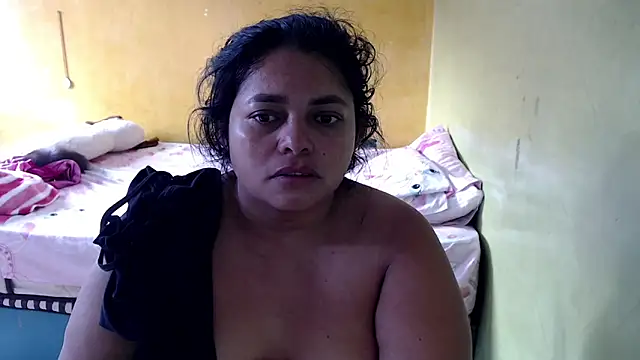 yulieth bbw online show from June 15, 2026, 12:27 pm