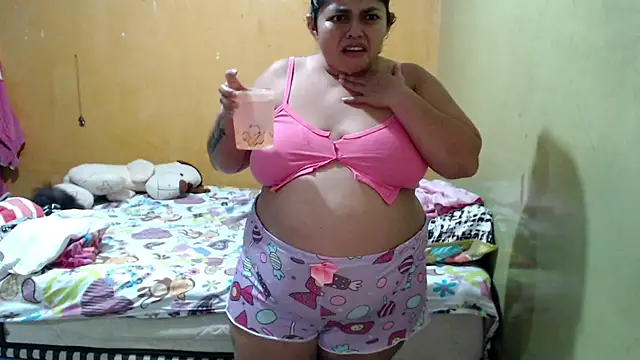 Snapshot of yulieth_bbw chatting on July 2, 2026, 12:22 am yulieth bbw online show from July 2, 2026, 12:22 am