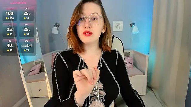 Snapshot of Charmy_Gracy chatting on October 11, 2025, 11:22 am Charmy Gracy online show from October 11, 2025, 11:22 am