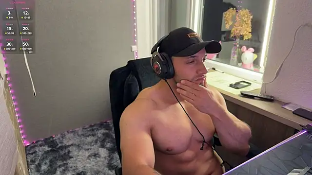 Snapshot of michaelbradleu chatting on July 28, 2026, 8:52 pm michaelbradleu online show from July 28, 2026, 8:52 pm