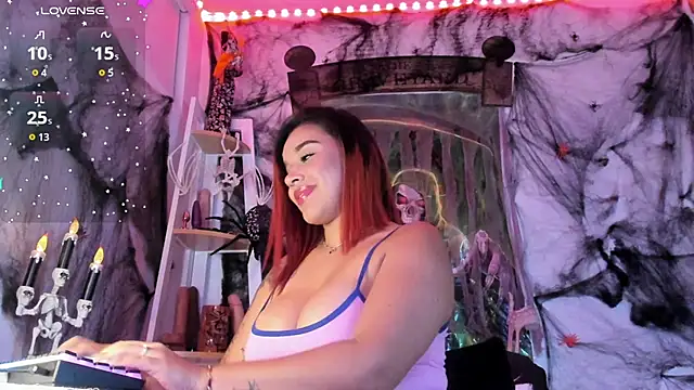 Snapshot of andrea_lopezz_ chatting on October 9, 2025, 2:56 am andrea lopezz online show from October 9, 2025, 2:56 am