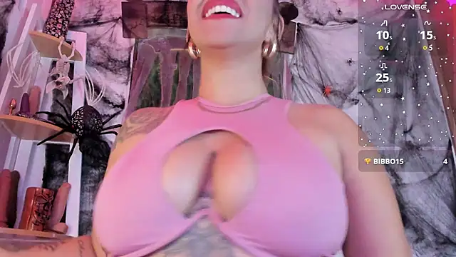 Snapshot of andrea_lopezz_ chatting on October 25, 2025, 12:32 am andrea lopezz online show from October 25, 2025, 12:32 am