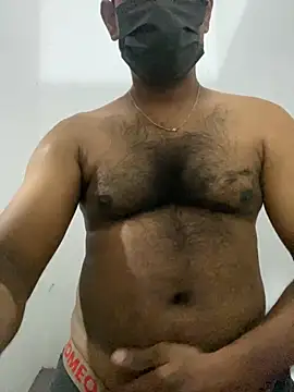 Snapshot of MALEHYPER chatting on October 31, 2025, 1:08 pm MALEHYPER online show from October 31, 2025, 1:08 pm