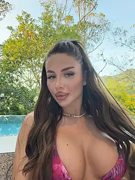 Snapshot of AshleySinn chatting on March 29, 2026, 11:01 am AshleySinn online show from March 29, 2026, 11:01 am