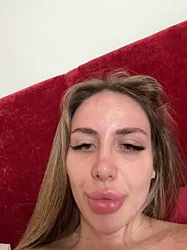 AshleySinn online show from February 25, 2025, 2:04 pm