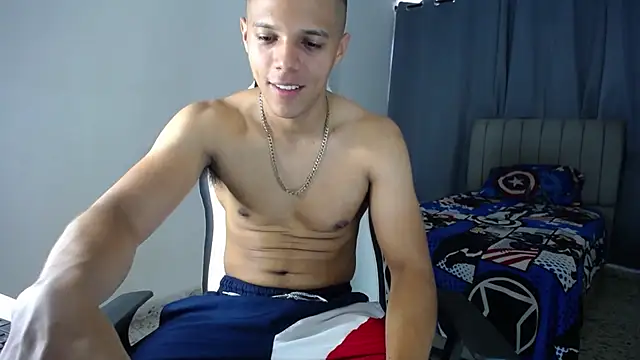 Snapshot of DavidAngell7 chatting on March 21, 2025, 5:34 pm DavidAngell7 online show from March 21, 2025, 5:34 pm