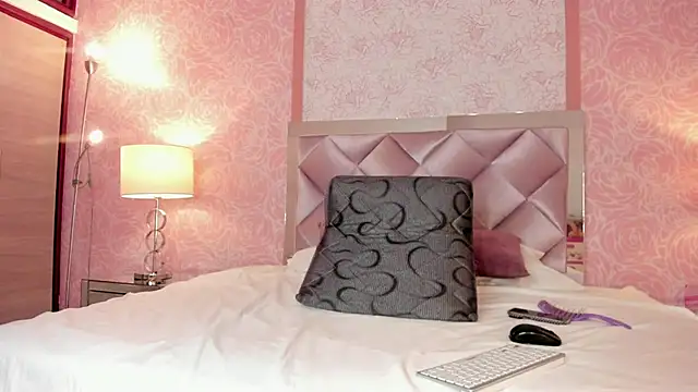 Snapshot of Scarleett_22 chatting on November 29, 2025, 8:09 pm Scarleett 22 online show from November 29, 2025, 8:09 pm