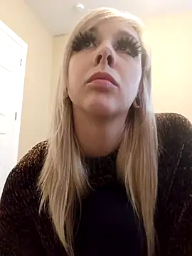 AmethystFoxx online show from January 9, 2026, 10:28 pm