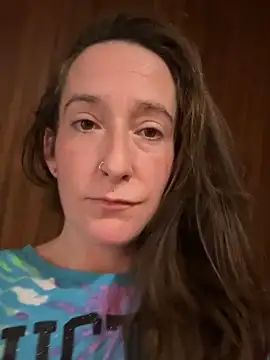 Mini And The Bear online show from February 13, 2026, 7:03 pm