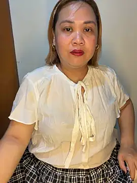 Sweet asian kylie online show from May 6, 2026, 4:33 pm