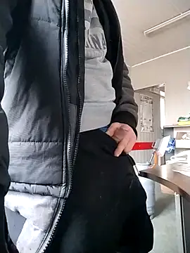 wilkalfa online show from February 23, 2026, 7:42 am