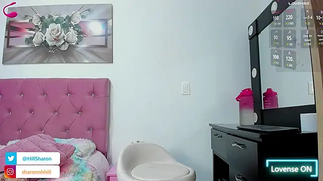 Snapshot of sharon_hill chatting on July 14, 2026, 1:27 am sharon hill online show from July 14, 2026, 1:27 am