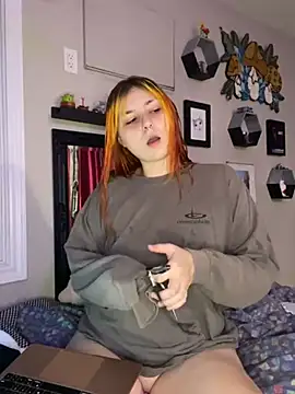 Snapshot of itsbabydashh chatting on December 12, 2024, 1:43 am itsbabydashh online show from December 12, 2024, 1:43 am