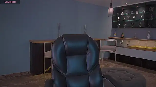 Snapshot of NaomiSainz chatting on October 9, 2025, 12:49 pm NaomiSainz online show from October 9, 2025, 12:49 pm