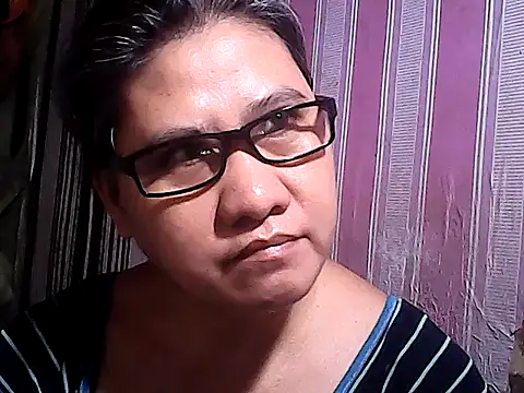 sweetsosie18 online show from October 6, 2025, 9:10 am