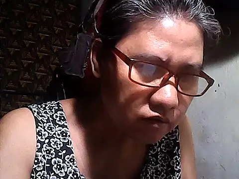 sweetsosie18 online show from May 30, 2026, 12:44 pm