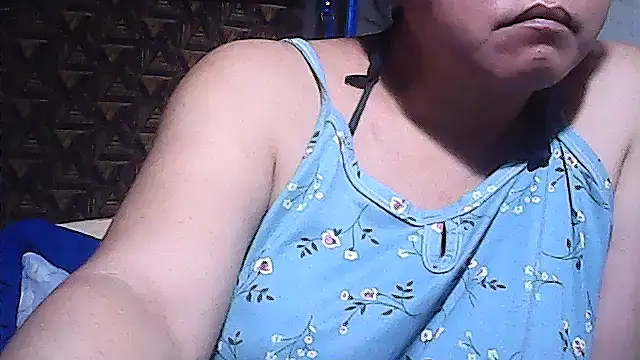 sweetsosie18 online show from April 20, 2026, 6:27 am