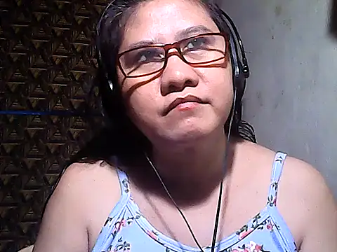 sweetsosie18 online show from February 13, 2026, 11:32 am