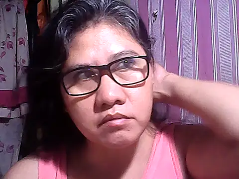 sweetsosie18 online show from November 5, 2025, 8:45 pm