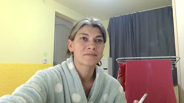 Snapshot of MercyLove chatting on November 15, 2025, 3:05 pm MercyLove online show from November 15, 2025, 3:05 pm