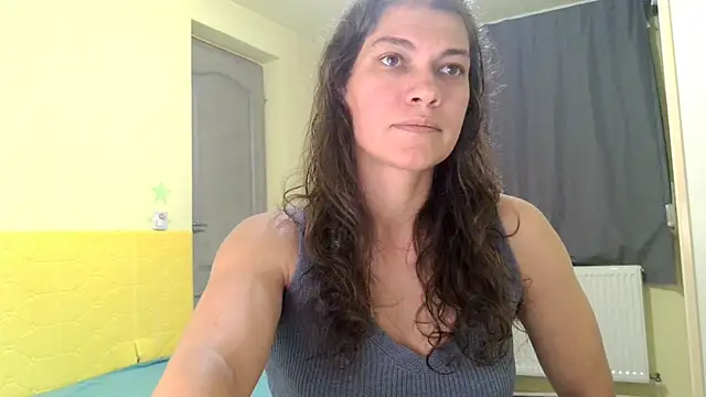 Snapshot of MercyLove chatting on October 24, 2025, 3:22 pm MercyLove online show from October 24, 2025, 3:22 pm