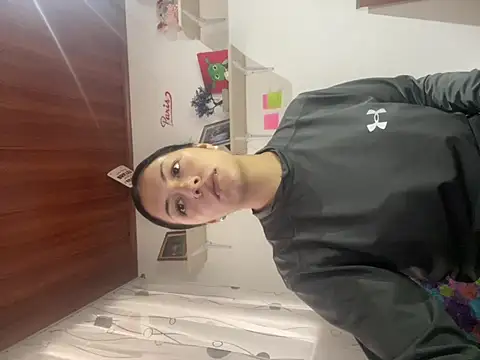 Snapshot of MadisonCambel chatting on March 21, 2025, 9:34 am MadisonCambel online show from March 21, 2025, 9:34 am