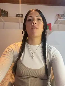 Snapshot of MadisonCambel chatting on February 11, 2025, 5:37 am MadisonCambel online show from February 11, 2025, 5:37 am