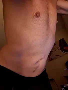 Snapshot of Ladyshaker82 chatting on November 5, 2025, 1:42 am Ladyshaker82 online show from November 5, 2025, 1:42 am