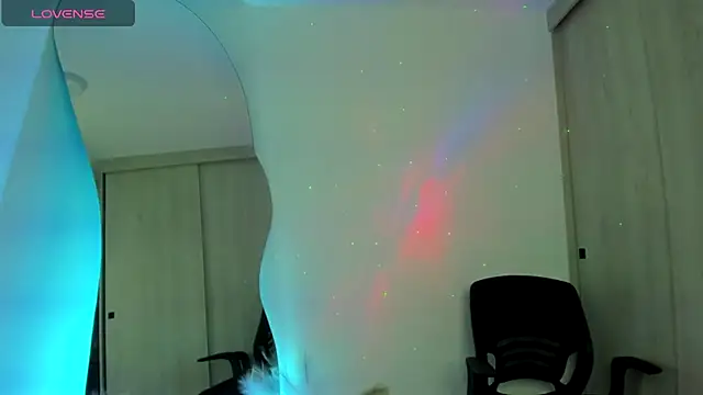 SussiVega online show from September 22, 2025, 11:22 pm