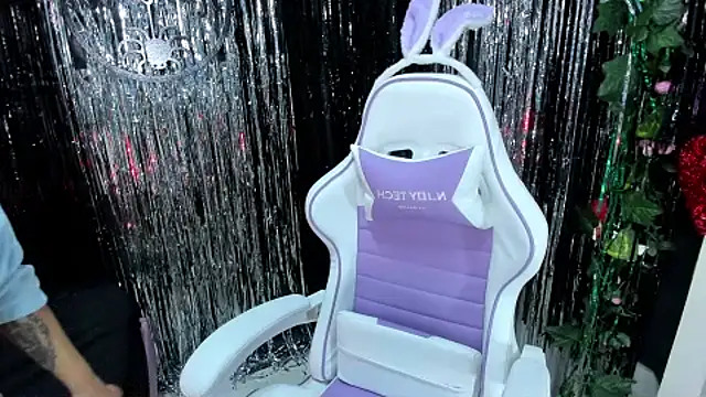 Snapshot of katalina_garcia chatting on October 21, 2025, 10:20 pm katalina garcia online show from October 21, 2025, 10:20 pm