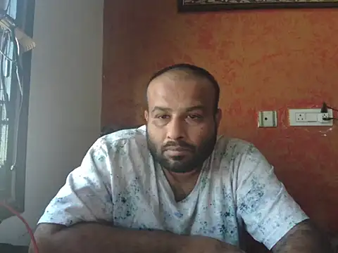 Snapshot of sura11311 chatting on December 16, 2025, 7:56 am sura11311 online show from December 16, 2025, 7:56 am