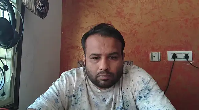 Snapshot of sura11311 chatting on February 14, 2025, 6:56 am sura11311 online show from February 14, 2025, 6:56 am