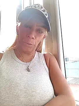 marylin aboul online show from February 1, 2025, 8:05 pm