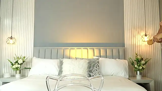 ValeryNova online show from October 30, 2025, 11:30 am