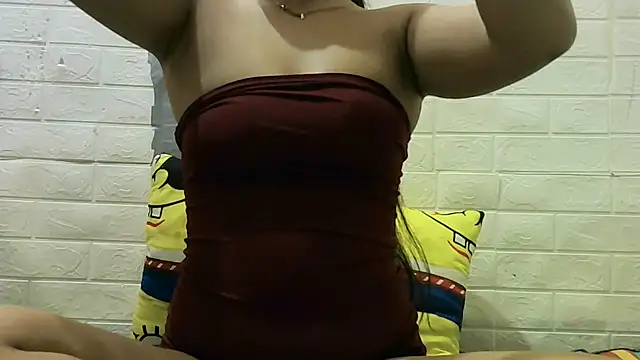 Snapshot of wildestsweetie chatting on March 3, 2026, 10:50 pm wildestsweetie online show from March 3, 2026, 10:50 pm