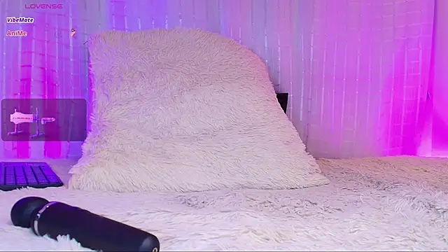 Snapshot of Samii_Evans chatting on March 6, 2025, 7:36 am Samii Evans online show from March 6, 2025, 7:36 am