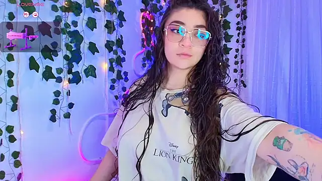 Snapshot of Samii_Evans chatting on November 12, 2025, 2:26 am Samii Evans online show from November 12, 2025, 2:26 am